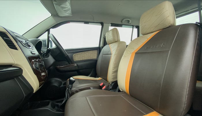 2018 Maruti Wagon R 1.0 VXI, Petrol, Manual, 34,027 km, Right Side Front Door Cabin