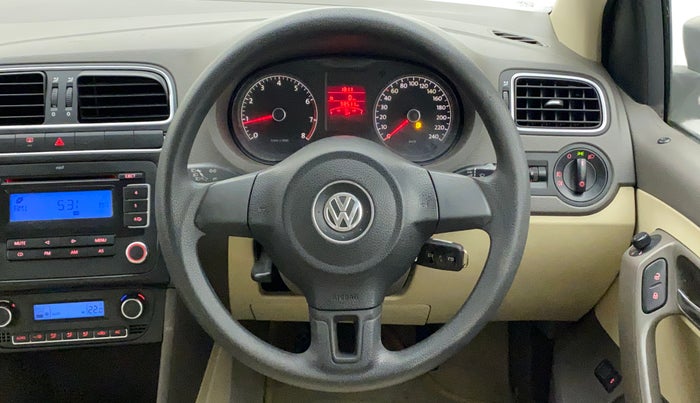 2011 Volkswagen Vento HIGHLINE 1.6 MPI, Petrol, Manual, 98,549 km, Steering Wheel Close Up
