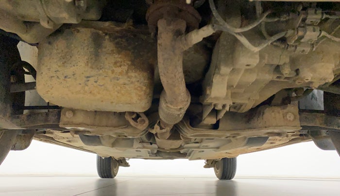 2011 Volkswagen Vento HIGHLINE 1.6 MPI, Petrol, Manual, 98,511 km, Front Underbody