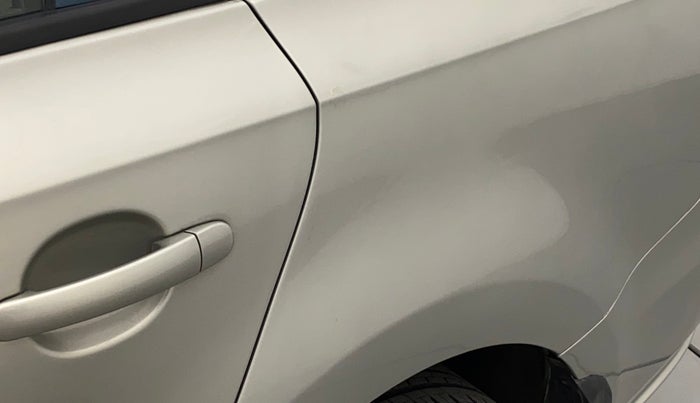 2011 Volkswagen Vento HIGHLINE 1.6 MPI, Petrol, Manual, 98,511 km, Left quarter panel - Minor scratches