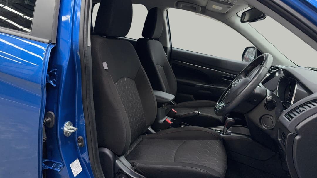 2020 Mitsubishi ASX Mr (2WD), Automatic, 48699 km, Right Side Front Door Cabin View