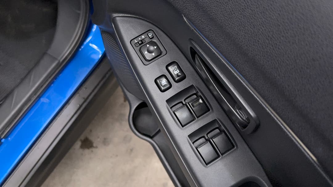 2020 Mitsubishi ASX Mr (2WD), Automatic, 48699 km, Drivers Side Door Panel Controls