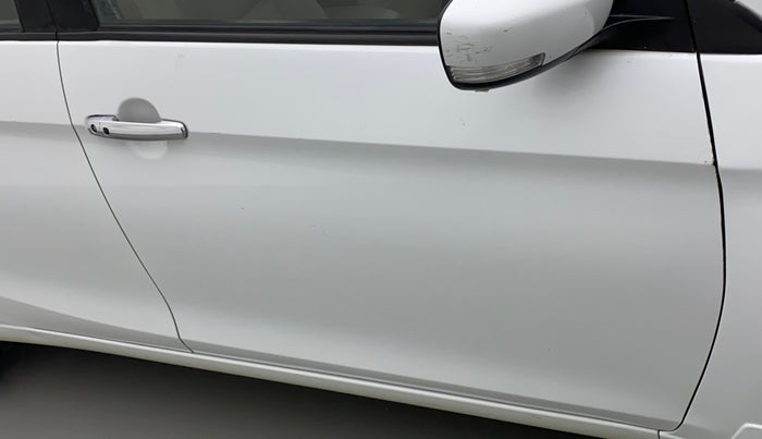 2017 Maruti Ciaz ZETA 1.4  MT PETROL, Petrol, Manual, 1,20,607 km, Driver-side door - Paint has faded
