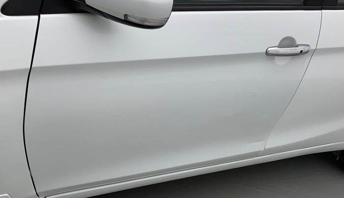 2017 Maruti Ciaz ZETA 1.4  MT PETROL, Petrol, Manual, 1,20,607 km, Front passenger door - Slightly dented