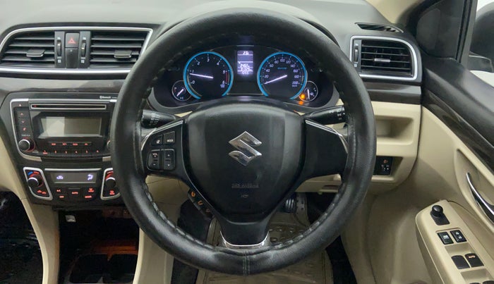 2016 Maruti Ciaz VDI+ SHVS, Diesel, Manual, 91,329 km, Steering Wheel Close Up