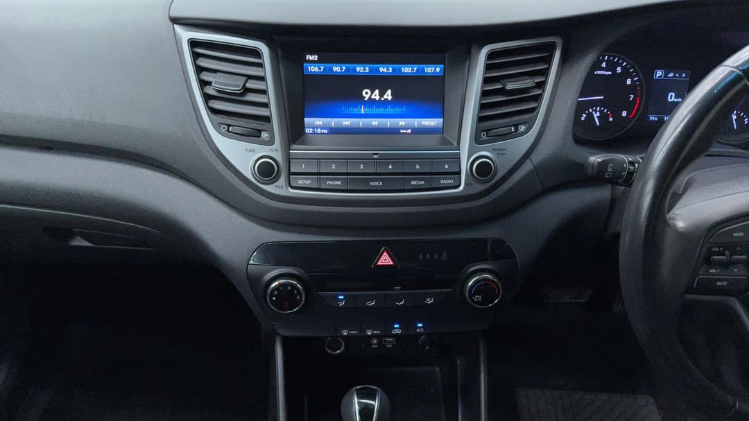 2017 Hyundai Tucson Active X (FWD), Automatic, 111373 km, Center Console