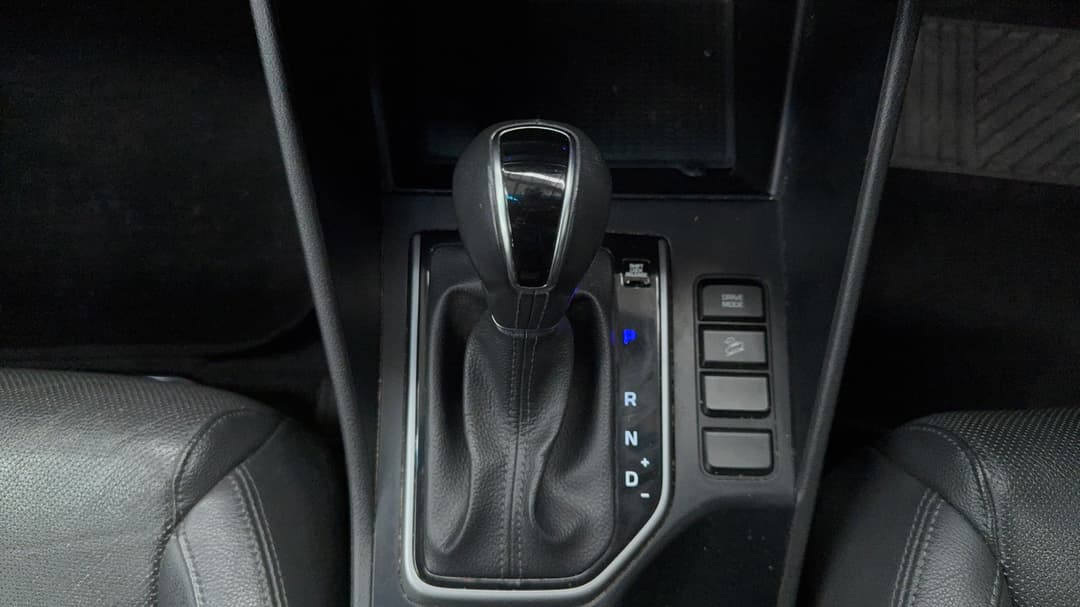 2017 Hyundai Tucson Active X (FWD), Automatic, 111373 km, Gear Lever 