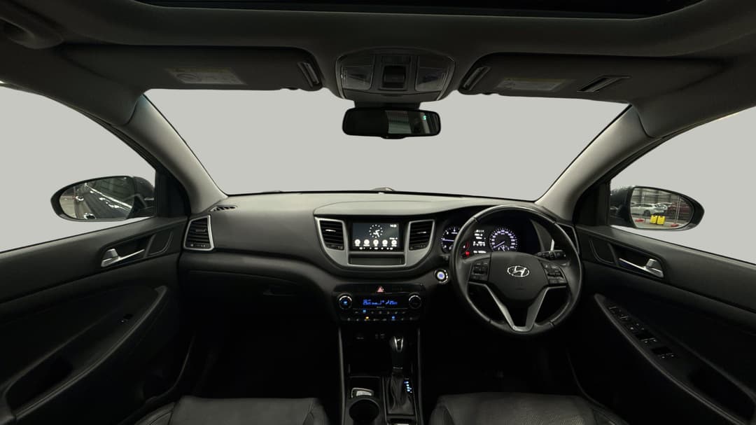 2015 Hyundai Tucson Highlander R-series (AWD), Automatic, 129392 km, Dashboard View