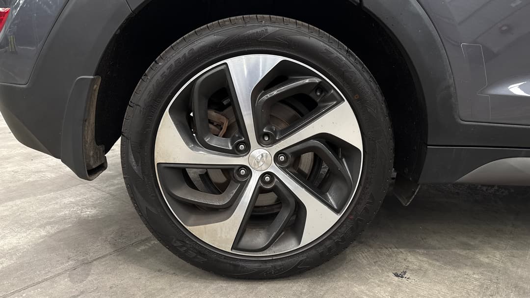 2015 Hyundai Tucson Highlander R-series (AWD), Automatic, 129392 km, Right Rear Wheel