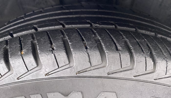 2019 Datsun Redi Go A, Petrol, Manual, 66,542 km, Right Front Tyre Tread
