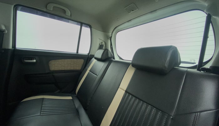 2018 Maruti Wagon R 1.0 VXI AMT, Petrol, Automatic, 33,011 km, Right Side Rear Door Cabin