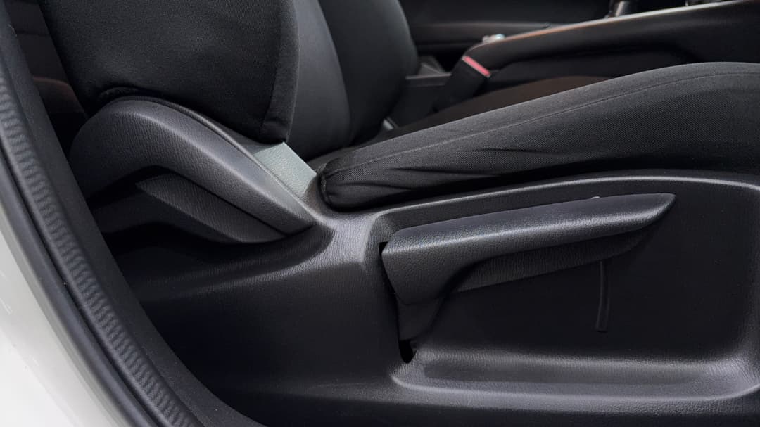 2019 Mazda CX-5 Maxx Sport (4x2), Automatic, 96338 km, Drivers Side Adjustment Panel
