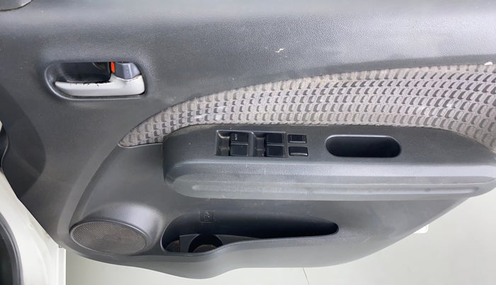2015 Maruti Ritz VDI, Diesel, Manual, 60,623 km, Driver Side Door Panels Control