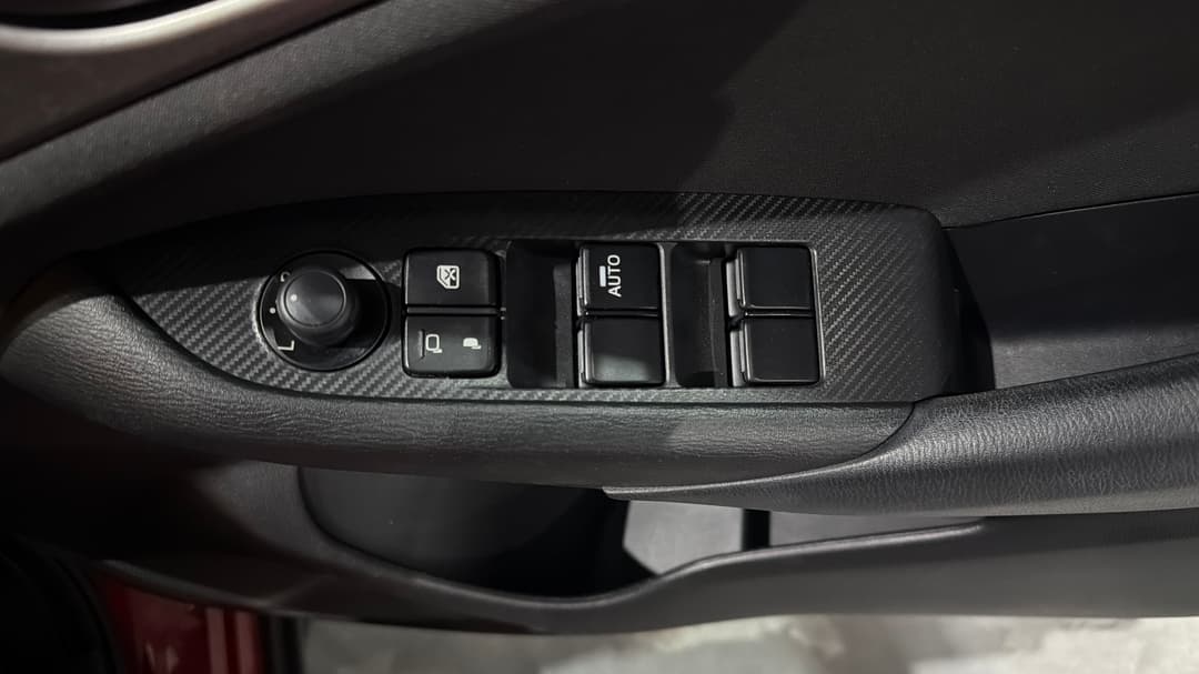 2017 Mazda CX-3 Maxx (FWD), Automatic, 96912 km, Drivers Side Door Panel Controls