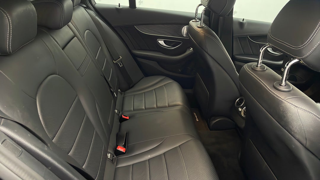 2018 Mercedes-benz C220 D, Automatic, 73593 km, Right Side Rear Door Cabin View