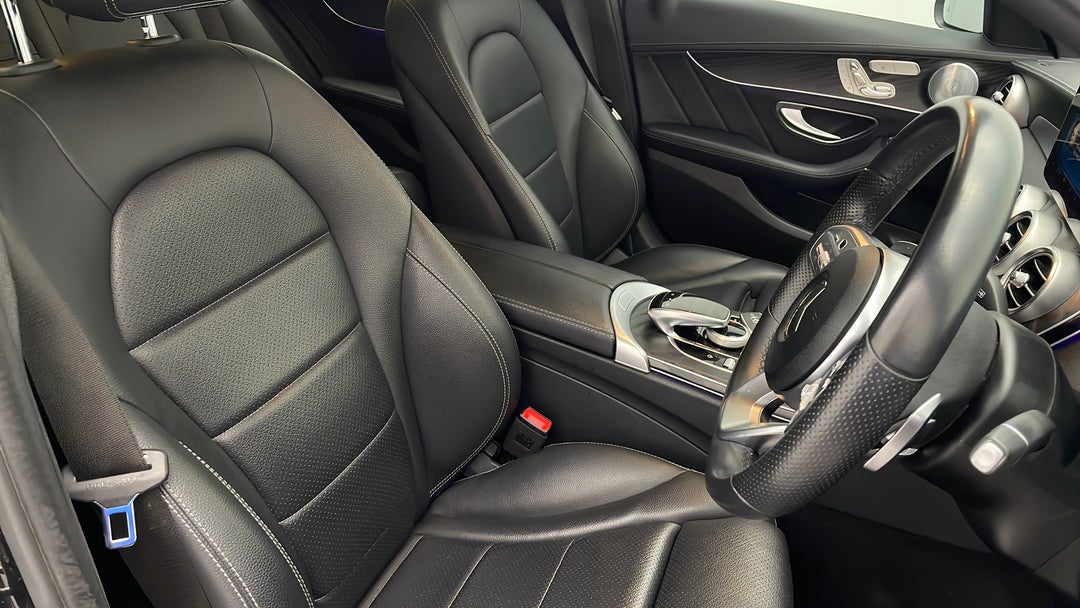 2018 Mercedes-benz C220 D, Automatic, 73593 km, Right Side Front Door Cabin View