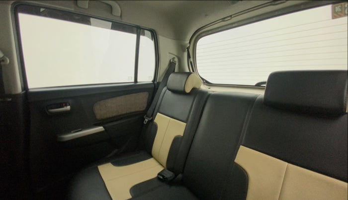 2013 Maruti Wagon R 1.0 VXI, Petrol, Manual, 39,721 km, Right Side Rear Door Cabin