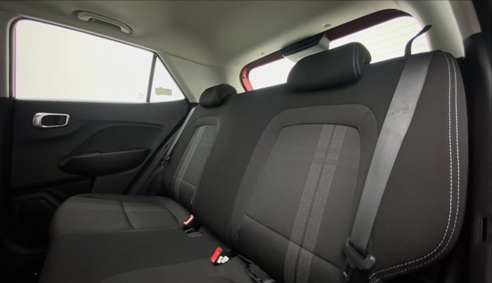 2020 Hyundai VENUE 1.0 TURBO GDI SX+ AT, Petrol, Automatic, 14,867 km, Right Side Rear Door Cabin