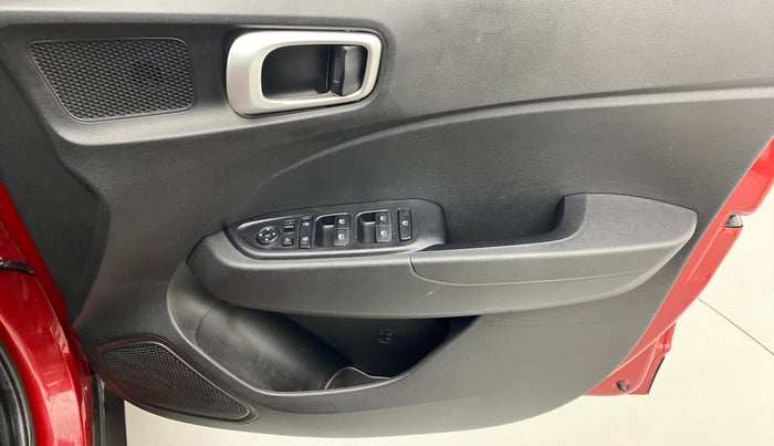 2020 Hyundai VENUE 1.0 TURBO GDI SX+ AT, Petrol, Automatic, 14,867 km, Driver Side Door Panels Control