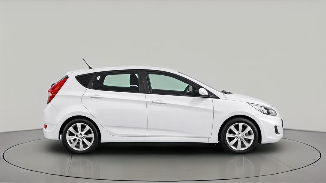 2018 Hyundai Accent Sport, Automatic, 80849 km, Right Side View