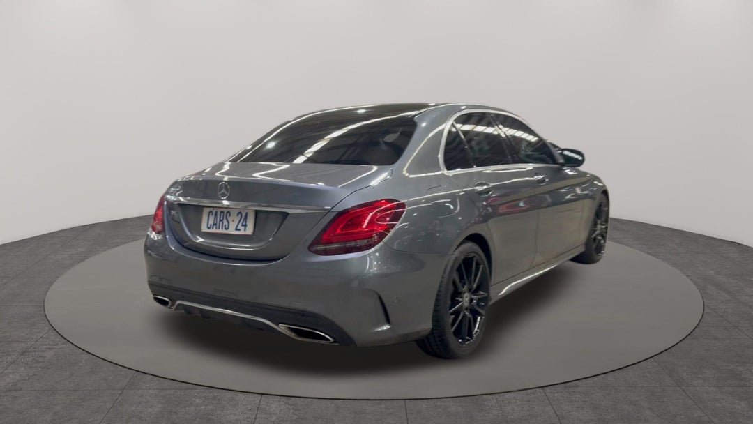 Right Back Diagonal (45- Degree) View