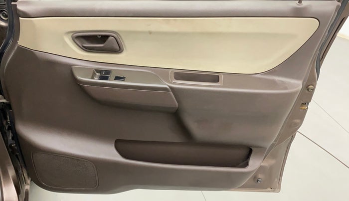 2012 Maruti Zen Estilo LXI, Petrol, Manual, 15,686 km, Driver Side Door Panels Control