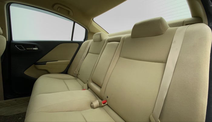 2019 Honda City 1.5 V MT, Petrol, Manual, 18,305 km, Right Side Rear Door Cabin