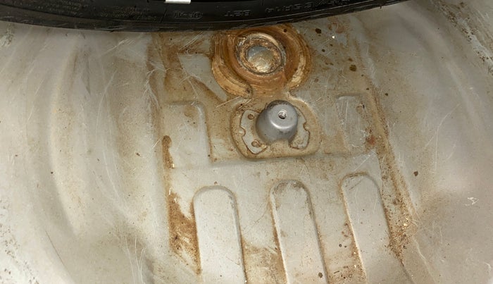 2015 Honda Amaze 1.2L I-VTEC SX, Petrol, Manual, 65,475 km, Boot floor - Slight discoloration