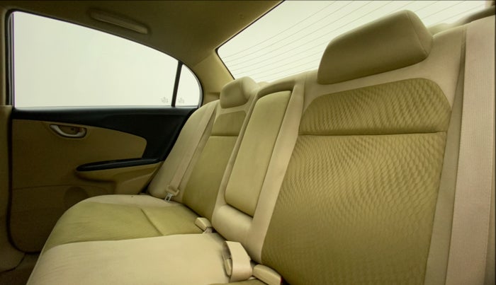 2015 Honda Amaze 1.2L I-VTEC SX, Petrol, Manual, 65,475 km, Right Side Rear Door Cabin