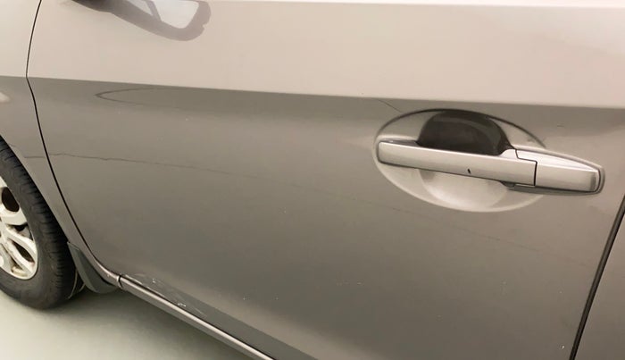 2015 Honda Amaze 1.2L I-VTEC SX, Petrol, Manual, 65,475 km, Front passenger door - Slightly dented