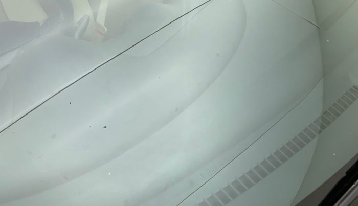 2015 Honda Amaze 1.2L I-VTEC SX, Petrol, Manual, 65,475 km, Front windshield - Minor spot on windshield