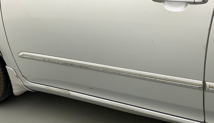 2010 Toyota Corolla Altis G PETROL, Petrol, Manual, 50,914 km, Front passenger door - Minor scratches