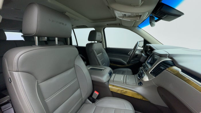 GMC Yukon-Right Side Front Door Cabin View