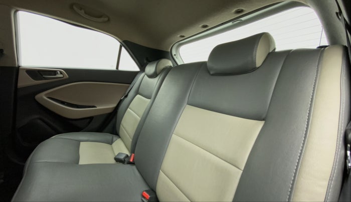 2017 Hyundai Elite i20 ASTA 1.2, Petrol, Manual, 94,578 km, Right Side Rear Door Cabin