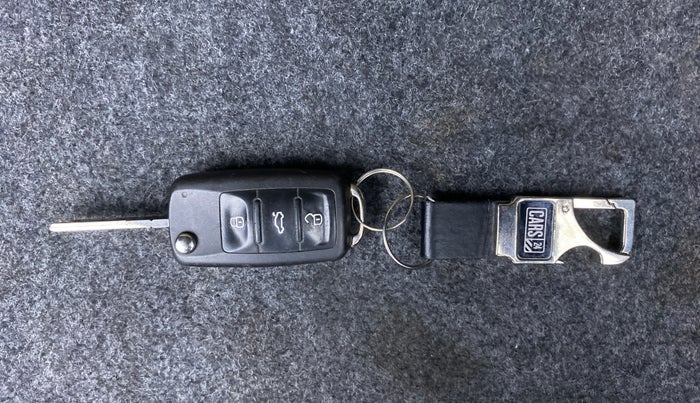 2016 Volkswagen Polo HIGHLINE1.5L DIESEL, Diesel, Manual, 75,179 km, Key Close Up