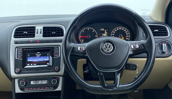 2016 Volkswagen Polo HIGHLINE1.5L DIESEL, Diesel, Manual, 75,179 km, Steering Wheel Close Up