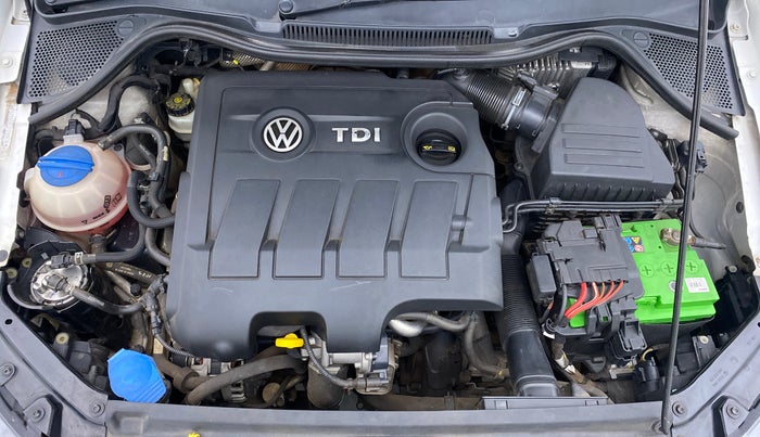 2016 Volkswagen Polo HIGHLINE1.5L DIESEL, Diesel, Manual, 75,179 km, Open Bonet