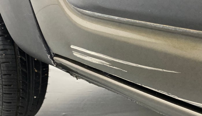 2017 Renault Kwid CLIMBER 1.0, Petrol, Manual, 9,228 km, Right rear door - Minor scratches
