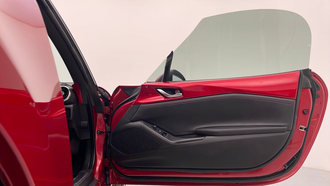 2016 Mazda MX-5 Roadster Gt, Automatic, 28685 km, Speaker View