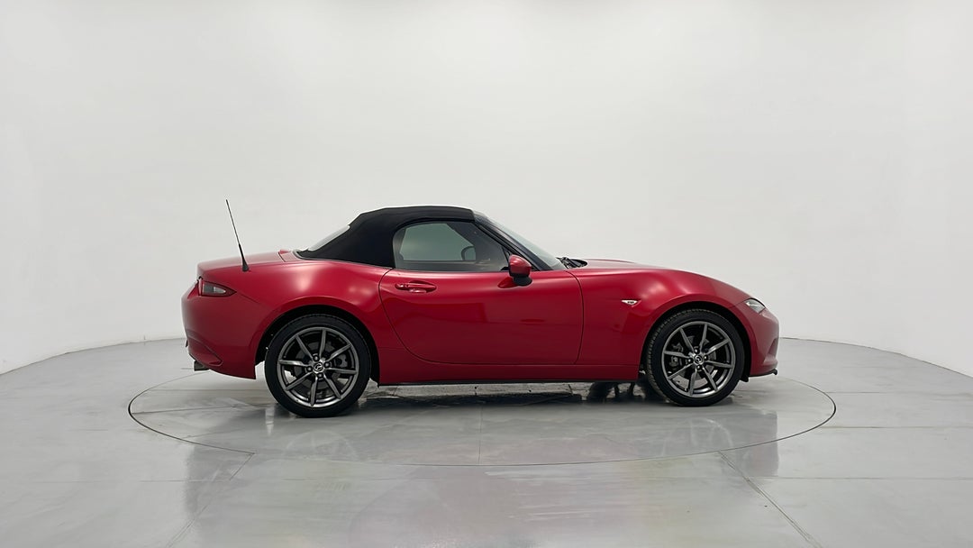 2016 Mazda MX-5 Roadster Gt, Automatic, 28685 km, Right Side View