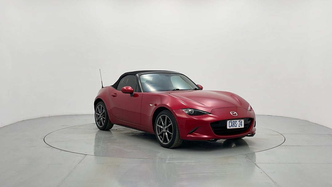 2016 Mazda MX-5 Roadster Gt, Automatic, 28685 km, Right Front Diagonal (45- Degree) View