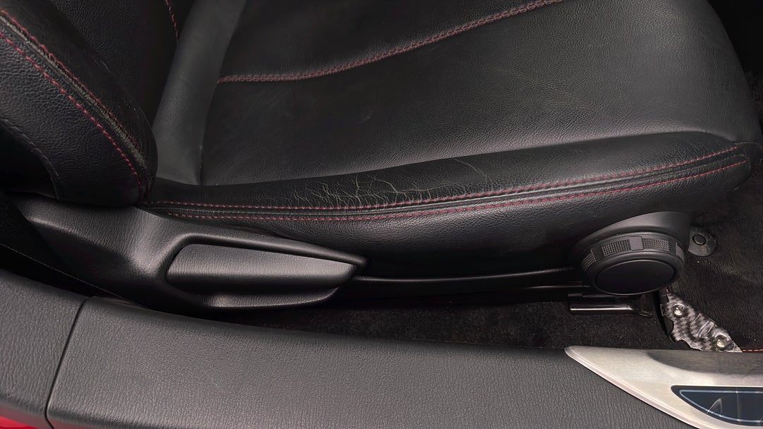 2016 Mazda MX-5 Roadster Gt, Automatic, 28685 km, Drivers Side Adjustment Panel