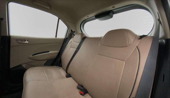 2018 Hyundai NEW SANTRO SPORTZ 1.1, Petrol, Manual, 25,958 km, Right Side Rear Door Cabin