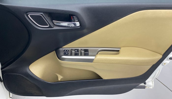 2017 Honda City ZX MT I-DTEC, Diesel, Manual, 60,848 km, Driver Side Door Panels Control