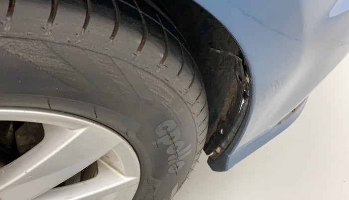 2016 Volkswagen Ameo HIGHLINE DSG 1.5 DIESEL , Diesel, Automatic, 61,334 km, Right fender - Lining loose