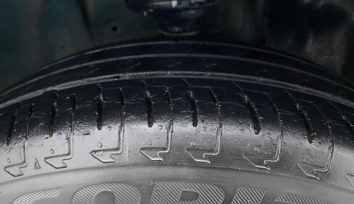 2017 Maruti IGNIS DELTA 1.2, Petrol, Manual, 32,408 km, Right Front Tyre Tread