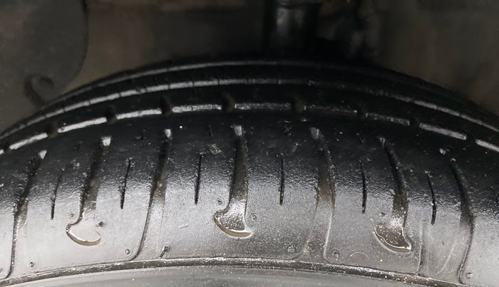 2019 Hyundai Grand i10 ASTA 1.2 VTVT, Petrol, Manual, 18,724 km, Left Front Tyre Tread