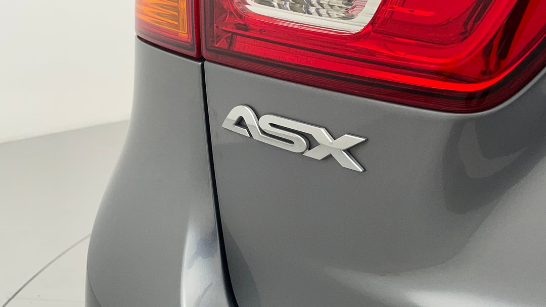 Badge (Boot Left Side)