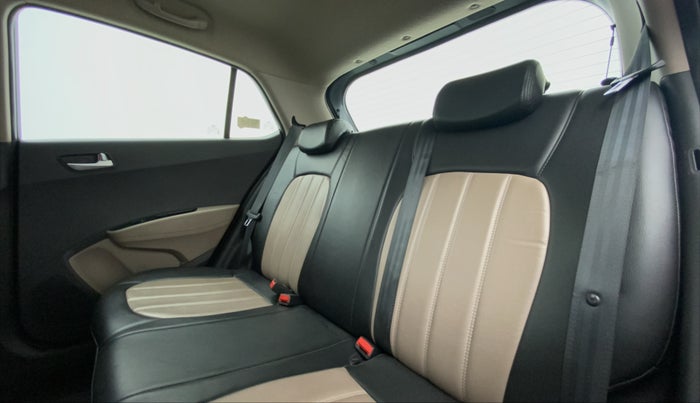 2018 Hyundai Grand i10 ASTA 1.2 VTVT, Petrol, Manual, 22,498 km, Right Side Rear Door Cabin