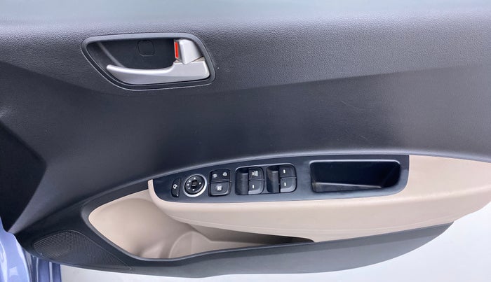 2014 Hyundai Xcent SX 1.2 OPT, Petrol, Manual, 19,361 km, Driver Side Door Panels Control
